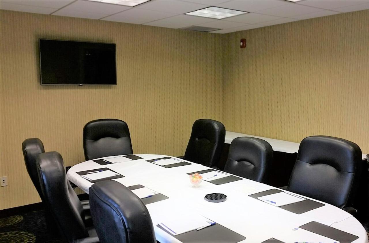 Robinson Township Holiday Inn Express Hotel & Suites Pittsburgh Airport By Ihg מראה חיצוני תמונה