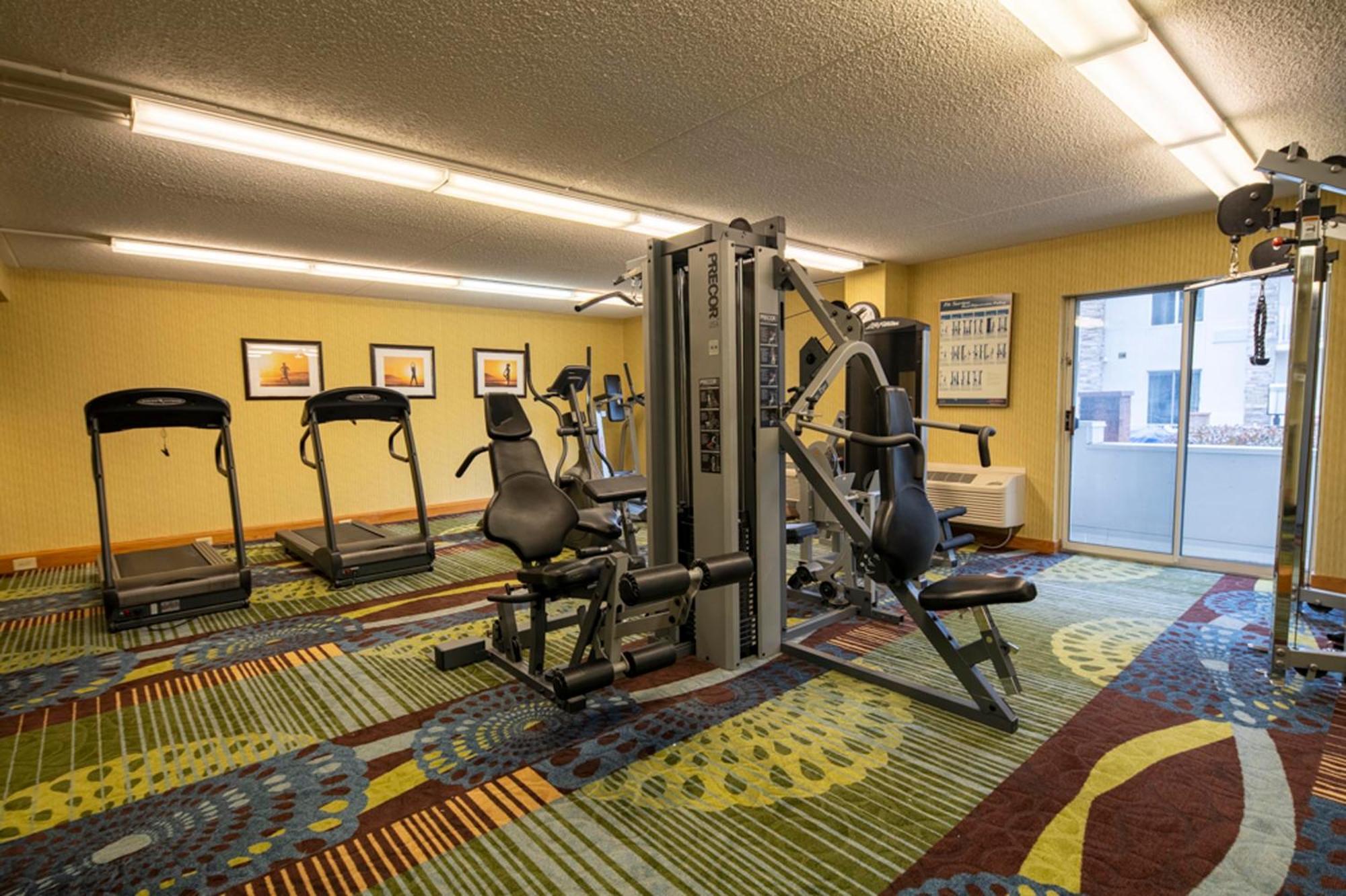 Robinson Township Holiday Inn Express Hotel & Suites Pittsburgh Airport By Ihg מראה חיצוני תמונה