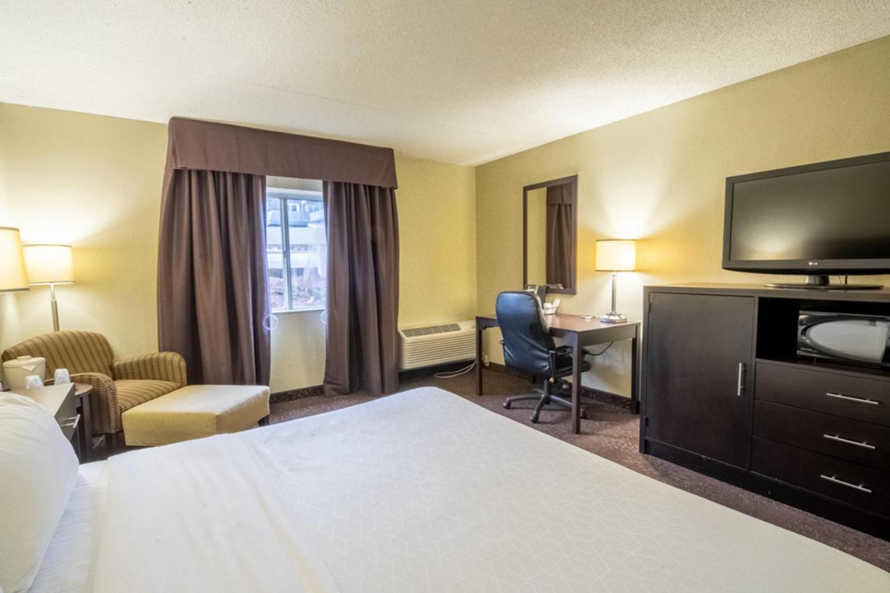 Robinson Township Holiday Inn Express Hotel & Suites Pittsburgh Airport By Ihg מראה חיצוני תמונה