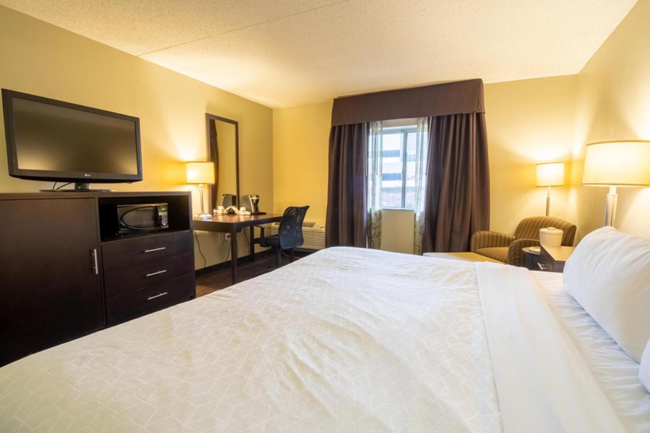 Robinson Township Holiday Inn Express Hotel & Suites Pittsburgh Airport By Ihg מראה חיצוני תמונה
